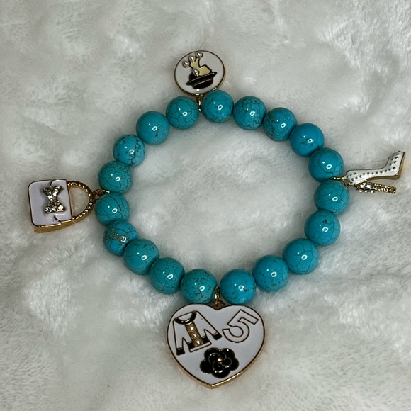 🆕 Charm Bracelet - Picture 4 of 7